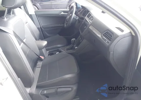 2021 Volkswagen Tiguan 2.0T Se/2.0T Se R-Line Black/2.0T Sel z USA, uszkodzony, nr VIN 3VV3B7AXXMM000572